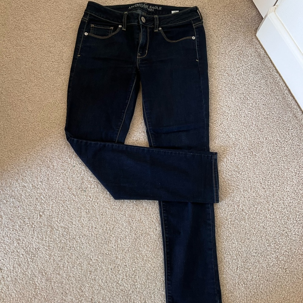 Dark wash American eagle jeans